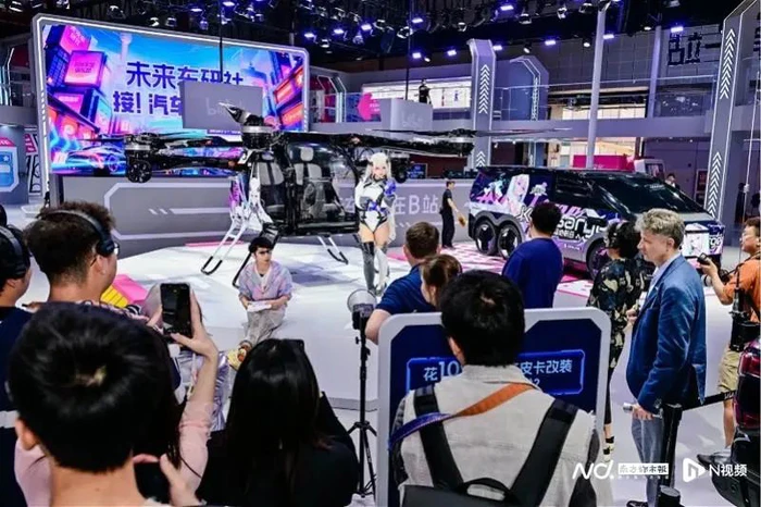 上海车展风向标:“智驾”表述更克制,车企老总下场博流量 上海车展风向标:“智驾”表述更克制,车企老总下场博流量