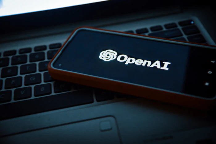 速递|GPT-5前的最后冲锋?OpenAI亮出o3与o4-mini双模型,实现“用图像思考”-1 速递|GPT-5前的最后冲锋?OpenAI亮出o3与o4-mini双模型,实现“用图像思考”-1